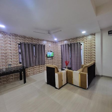 The Perfect Stays Para Disco Big Pool Cricket Turf Villa Lonavala Exterior photo
