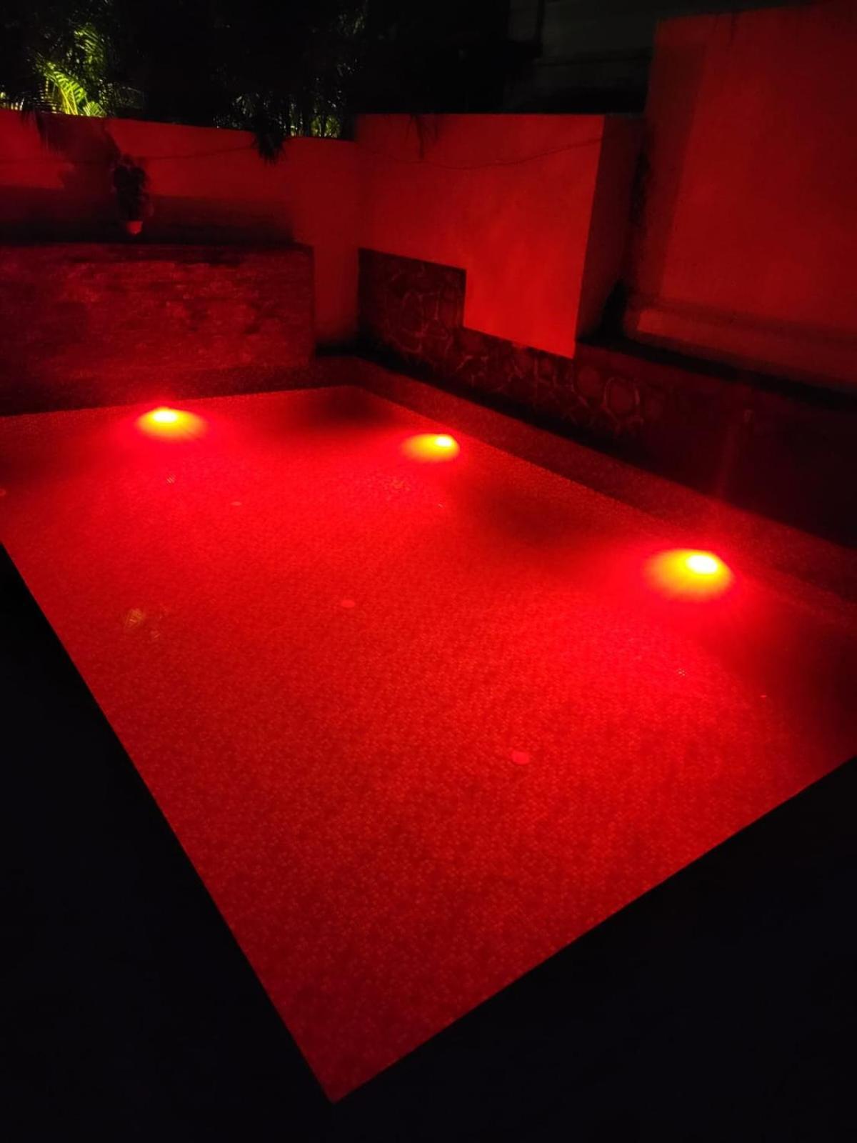 The Perfect Stays Para Disco Big Pool Cricket Turf Villa Lonavala Exterior photo