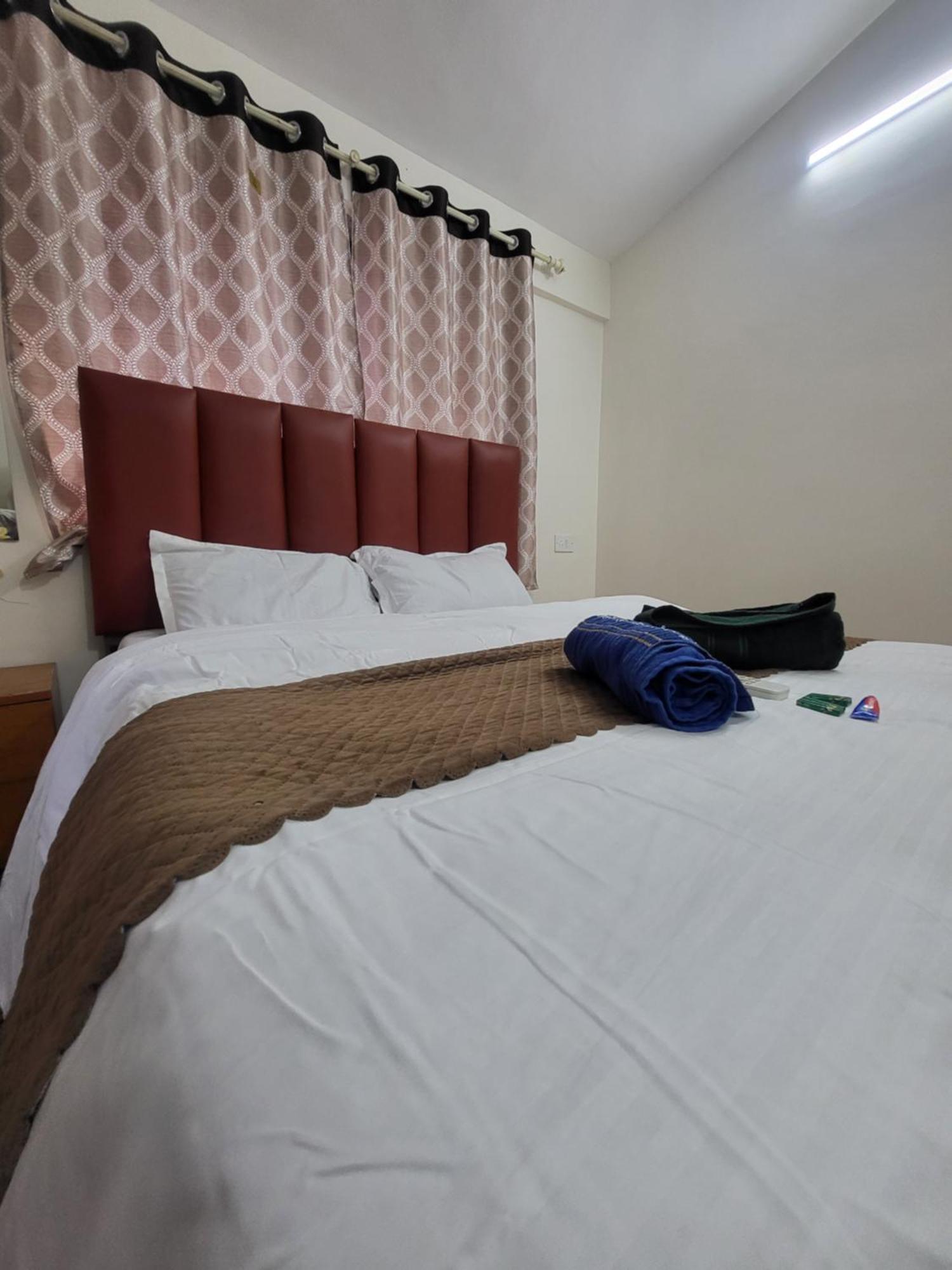 The Perfect Stays Para Disco Big Pool Cricket Turf Villa Lonavala Exterior photo