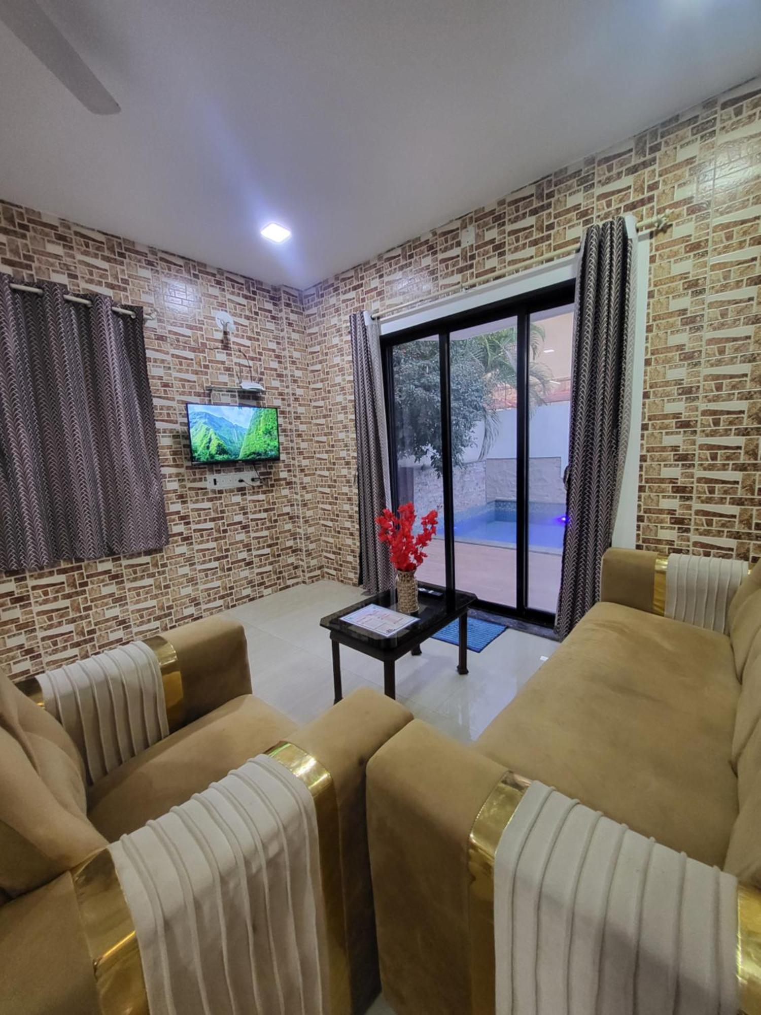 The Perfect Stays Para Disco Big Pool Cricket Turf Villa Lonavala Exterior photo
