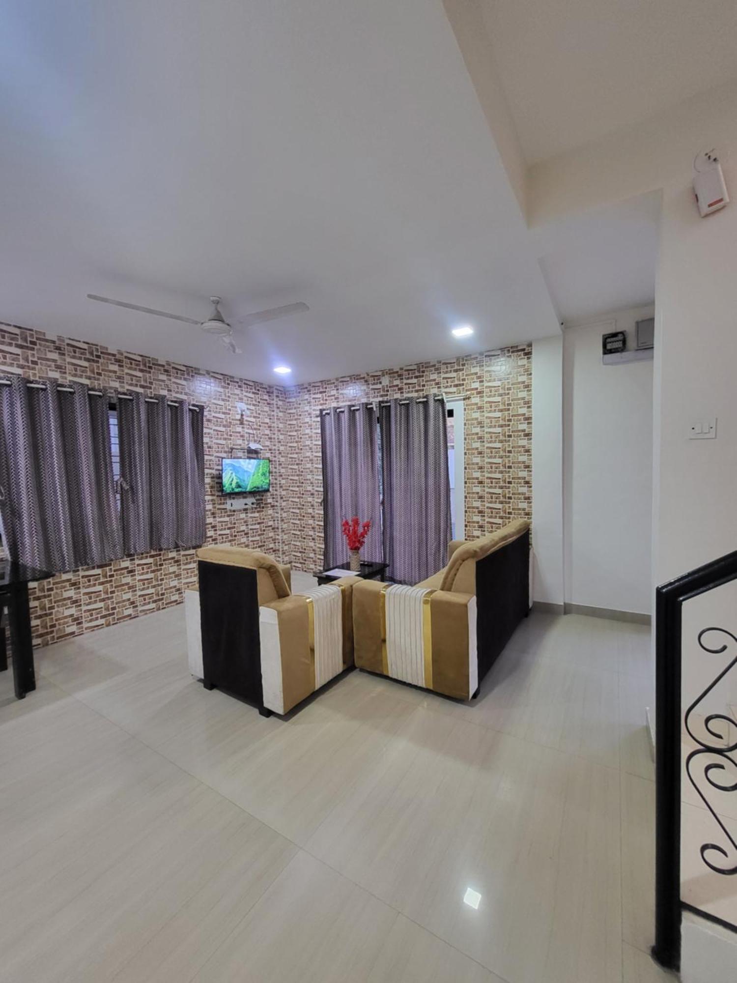 The Perfect Stays Para Disco Big Pool Cricket Turf Villa Lonavala Exterior photo