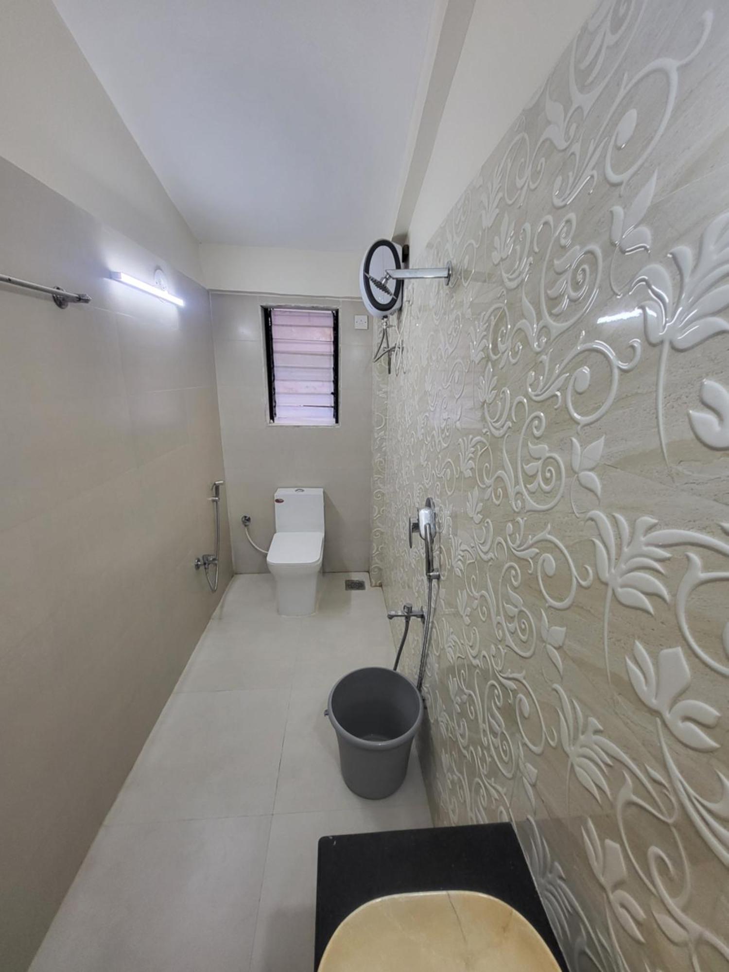 The Perfect Stays Para Disco Big Pool Cricket Turf Villa Lonavala Exterior photo