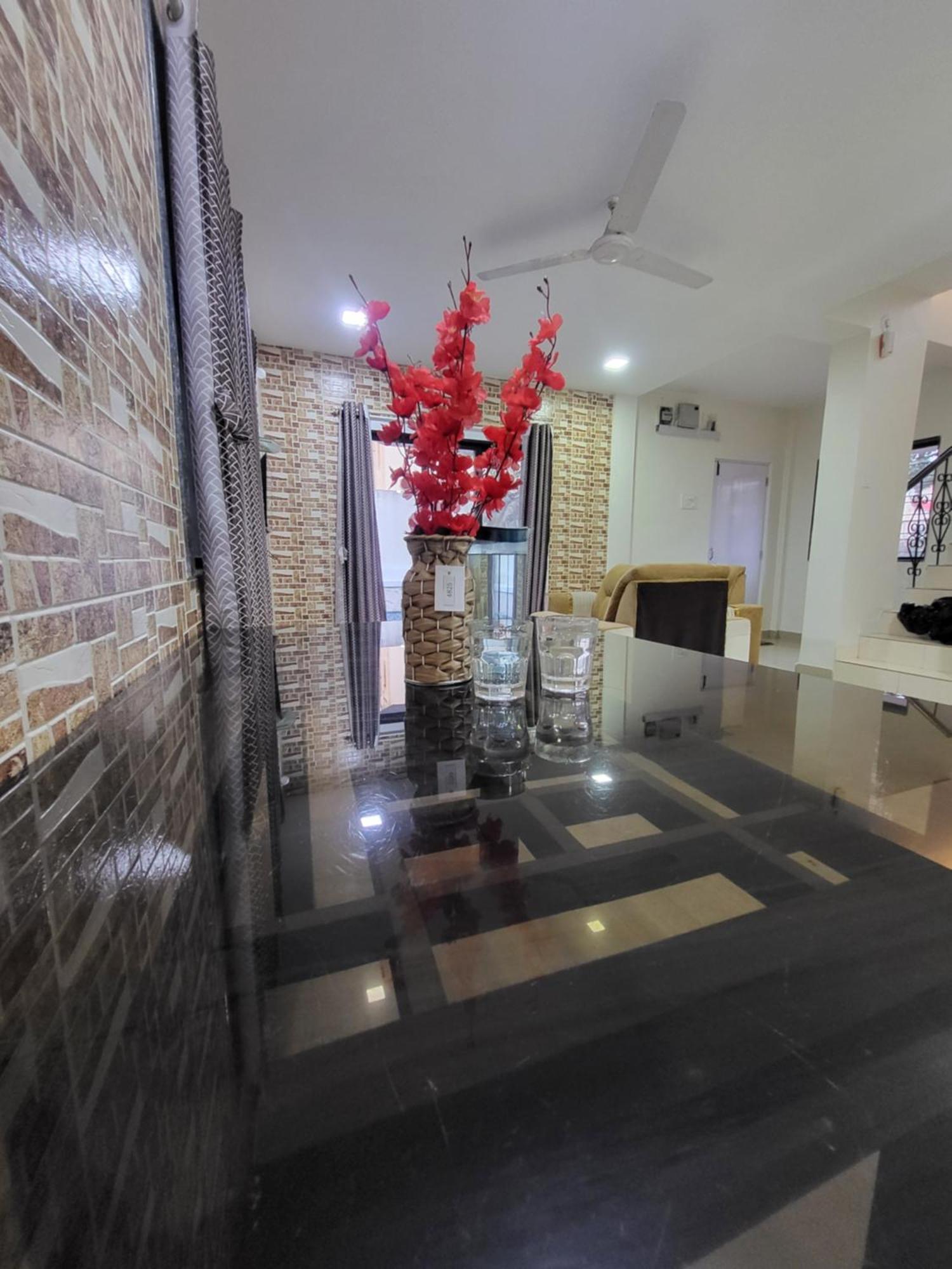 The Perfect Stays Para Disco Big Pool Cricket Turf Villa Lonavala Exterior photo