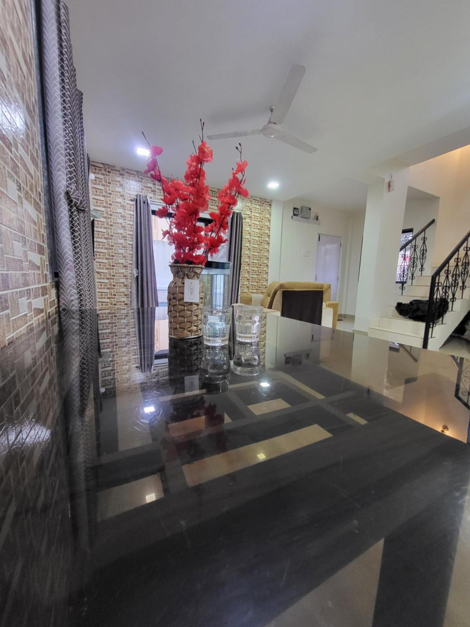 The Perfect Stays Para Disco Big Pool Cricket Turf Villa Lonavala Exterior photo